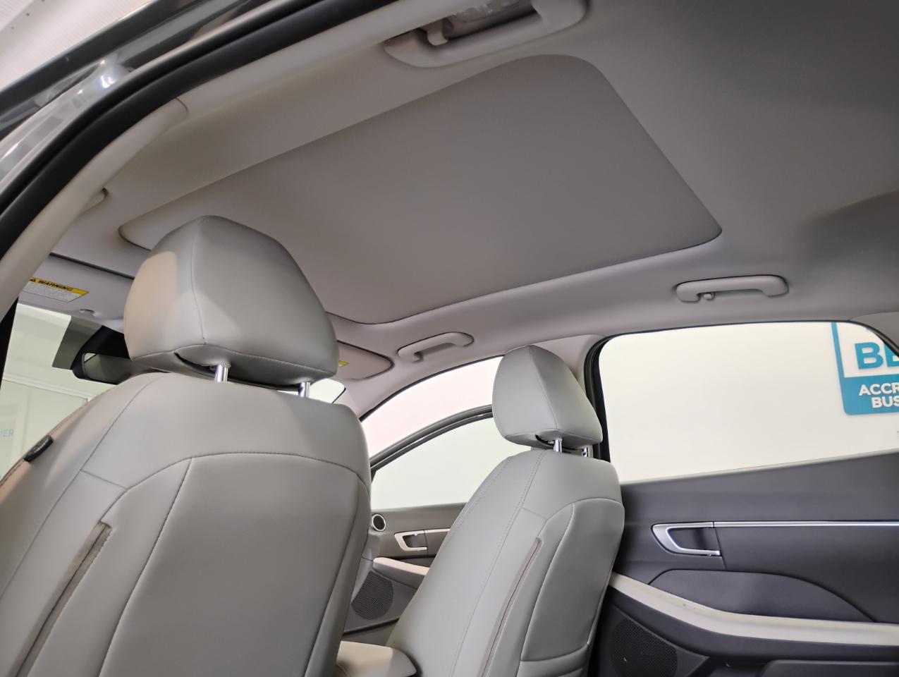 Hyundai Sonata SEL 2024