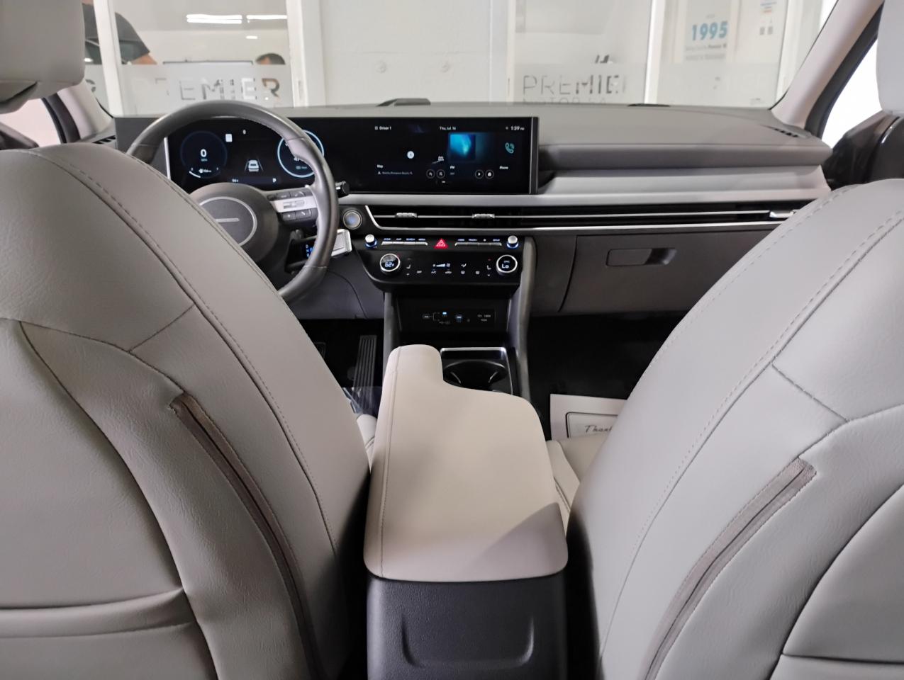 Hyundai Sonata SEL 2024