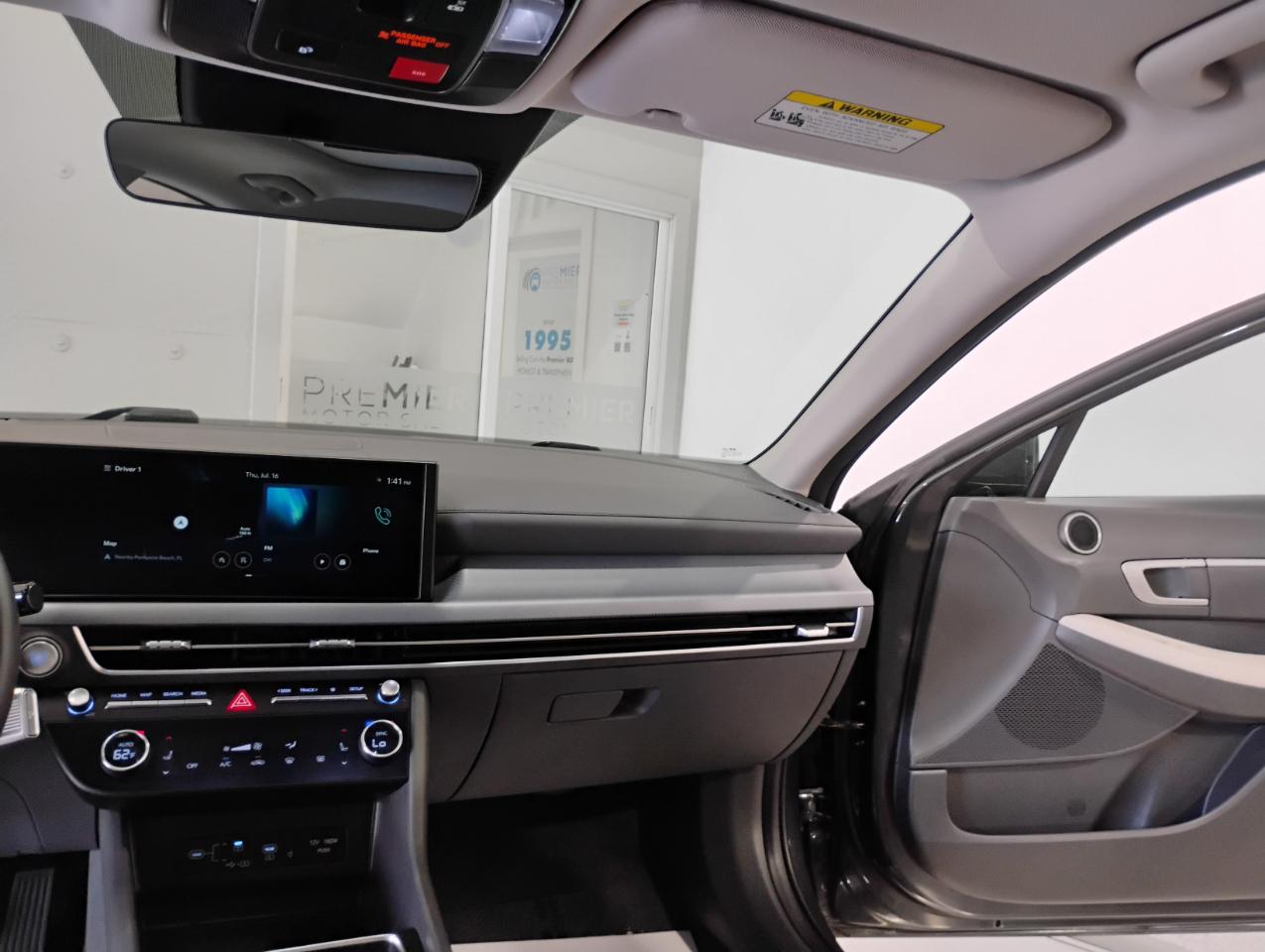 Hyundai Sonata SEL 2024
