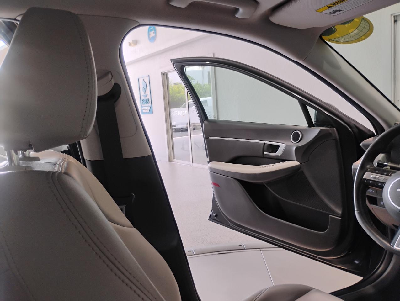 Hyundai Sonata SEL 2024