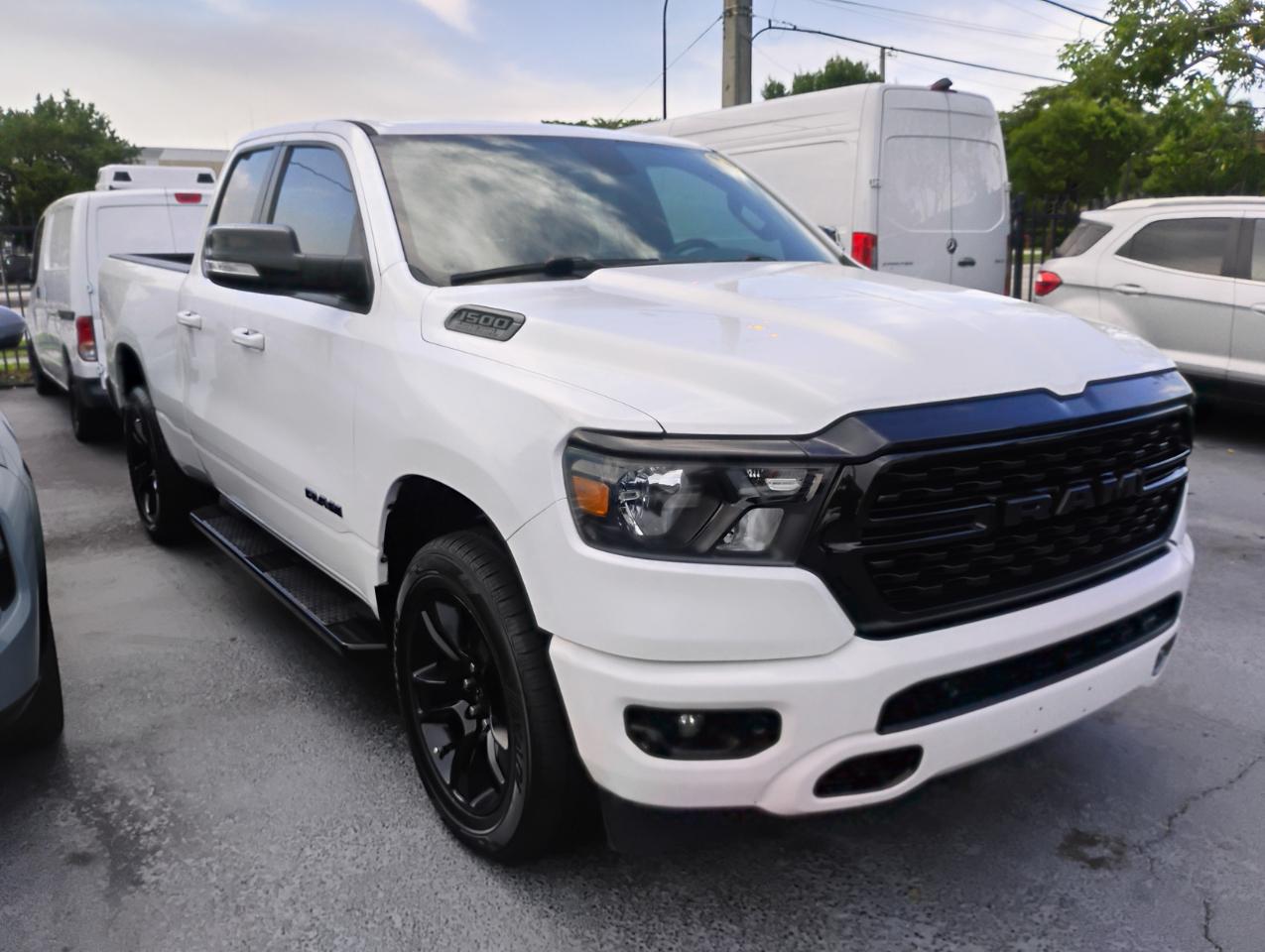 RAM 1500 Big Horn Quad Cab 4WD 2022