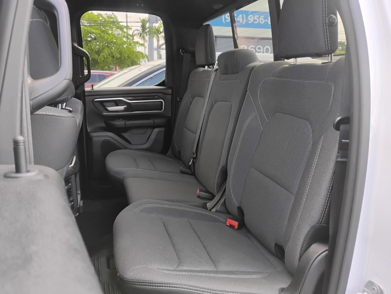 RAM 1500 Big Horn Quad Cab 4WD 2022