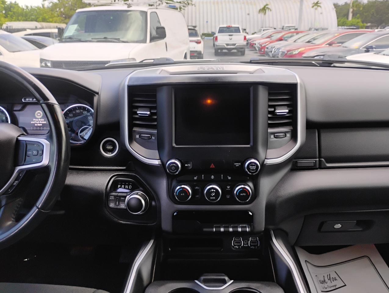 RAM 1500 Big Horn Quad Cab 4WD 2022