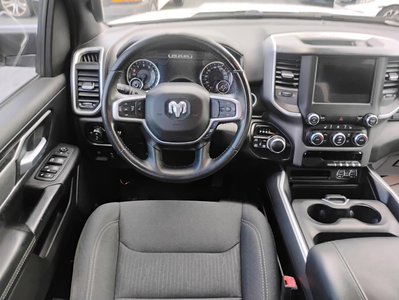 RAM 1500 Big Horn Quad Cab 4WD 2022