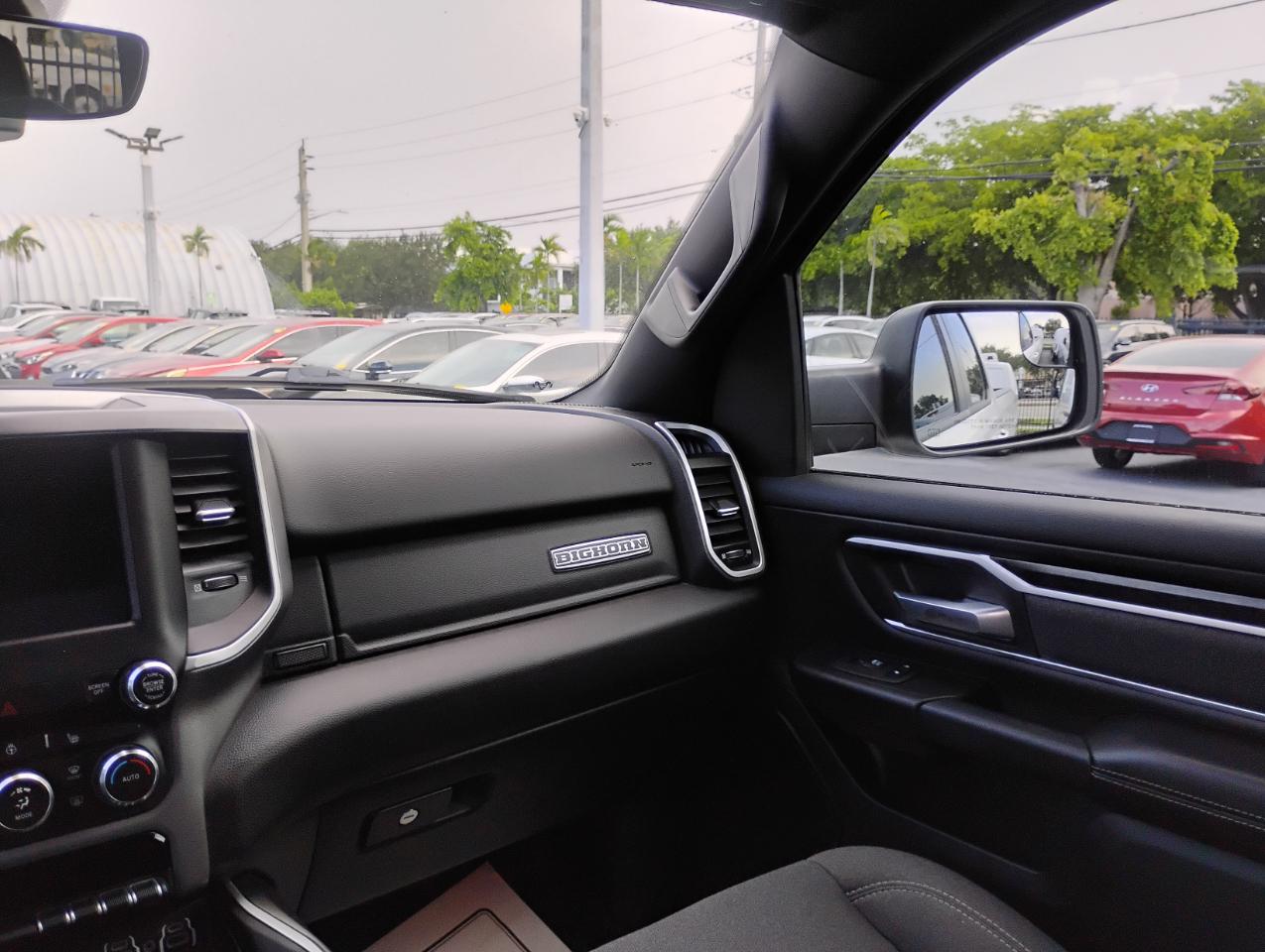 RAM 1500 Big Horn Quad Cab 4WD 2022