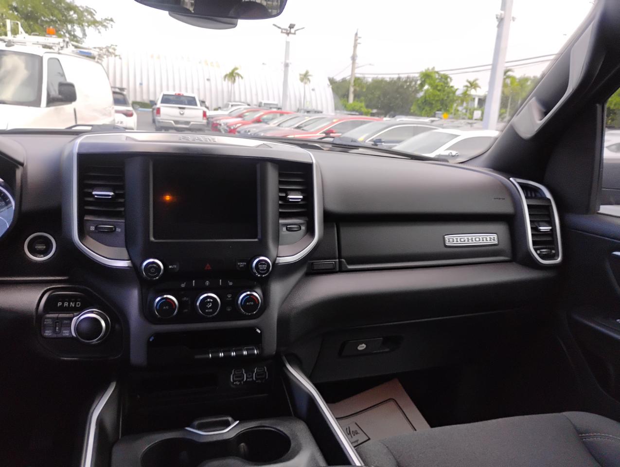 RAM 1500 Big Horn Quad Cab 4WD 2022