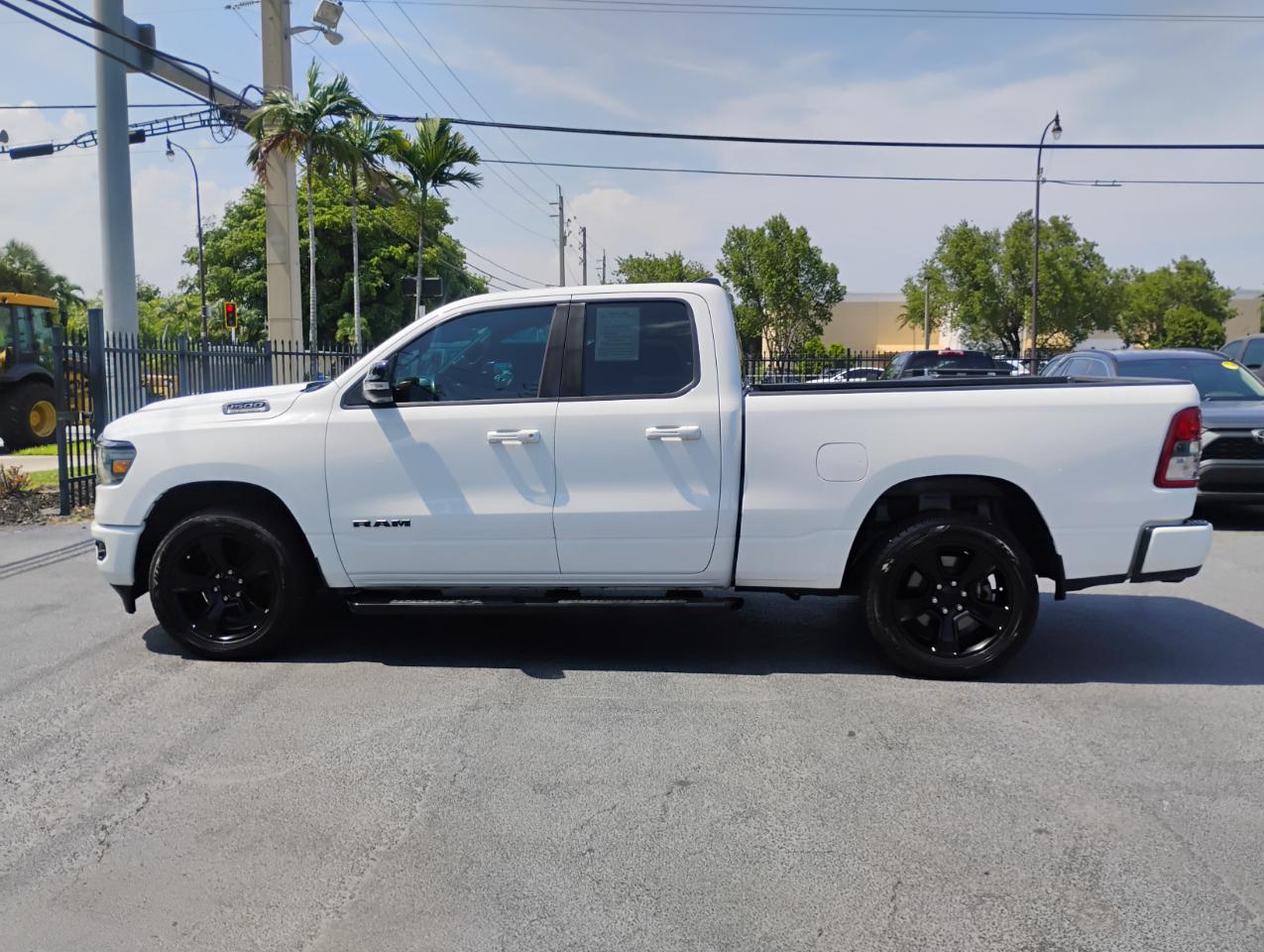 RAM 1500 Big Horn Quad Cab 4WD 2022