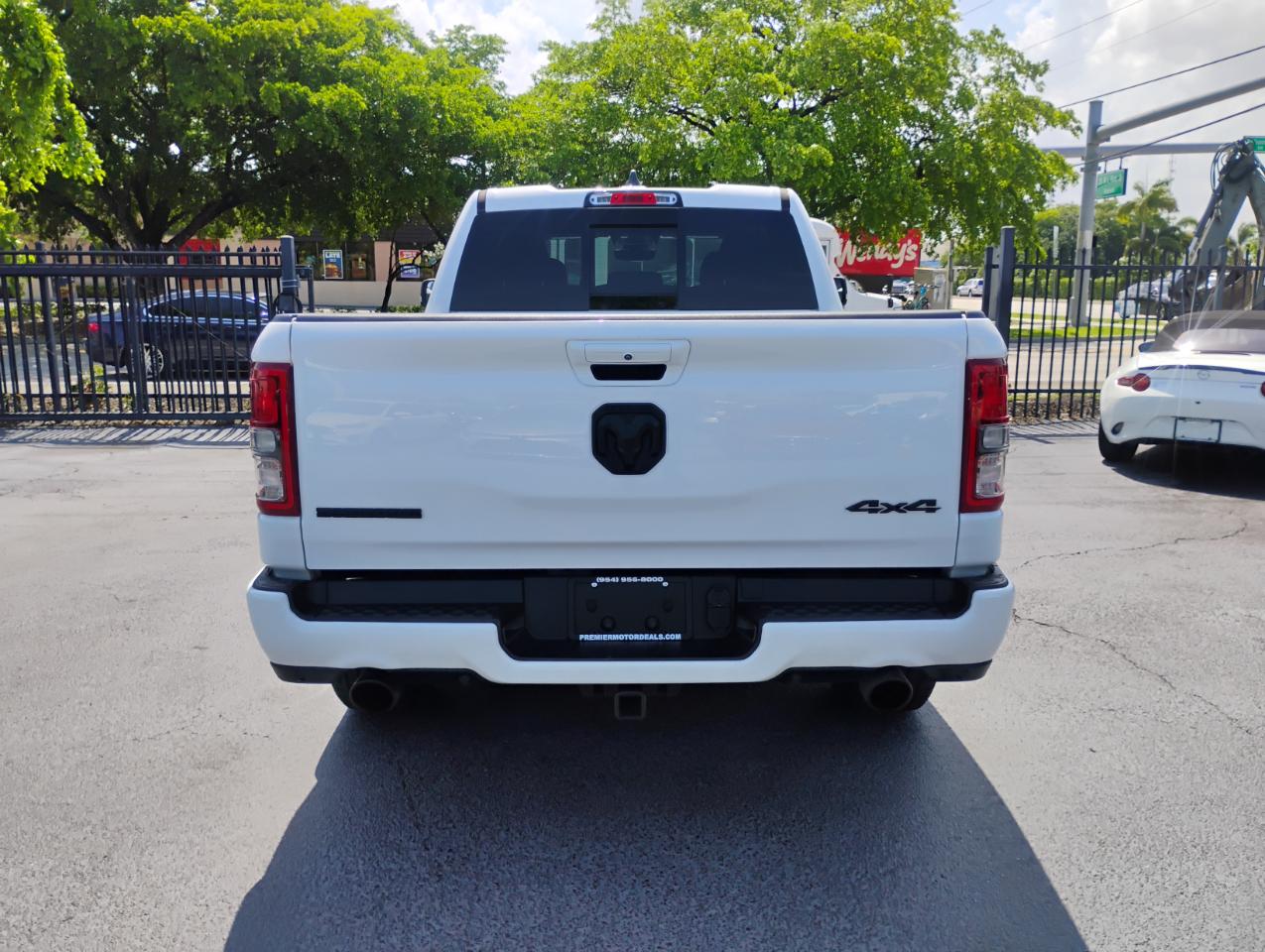 RAM 1500 Big Horn Quad Cab 4WD 2022
