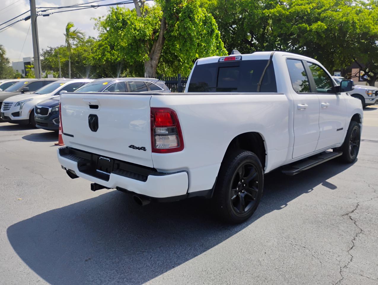 RAM 1500 Big Horn Quad Cab 4WD 2022