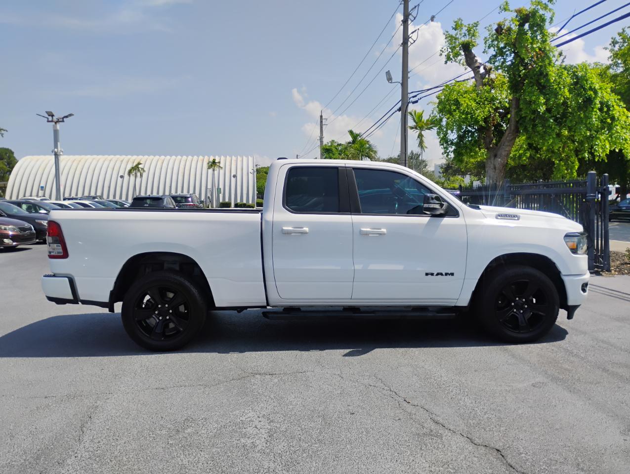 RAM 1500 Big Horn Quad Cab 4WD 2022