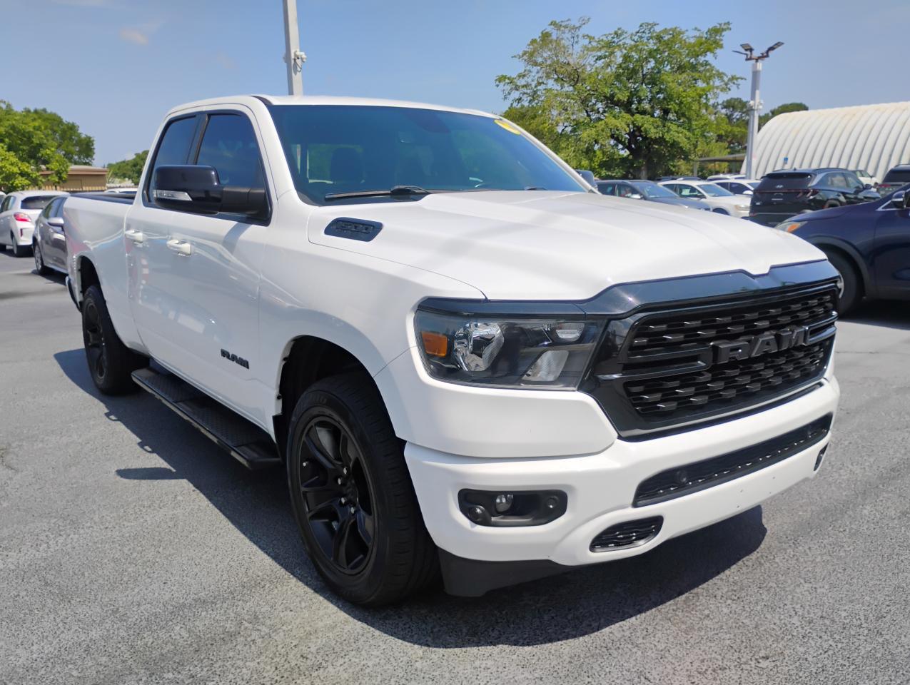 RAM 1500 Big Horn Quad Cab 4WD 2022