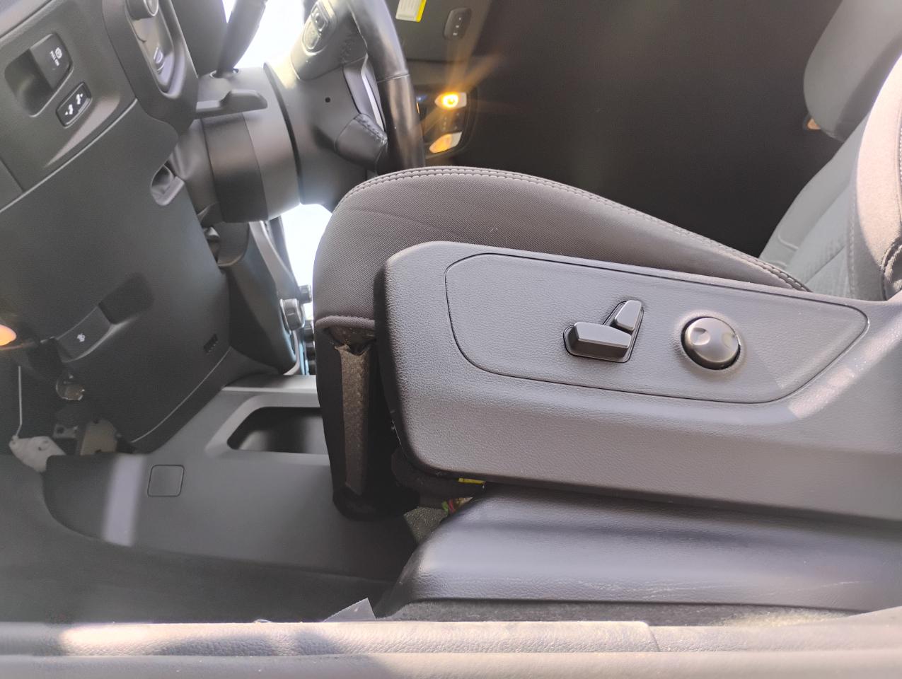 RAM 1500 Big Horn Quad Cab 4WD 2022
