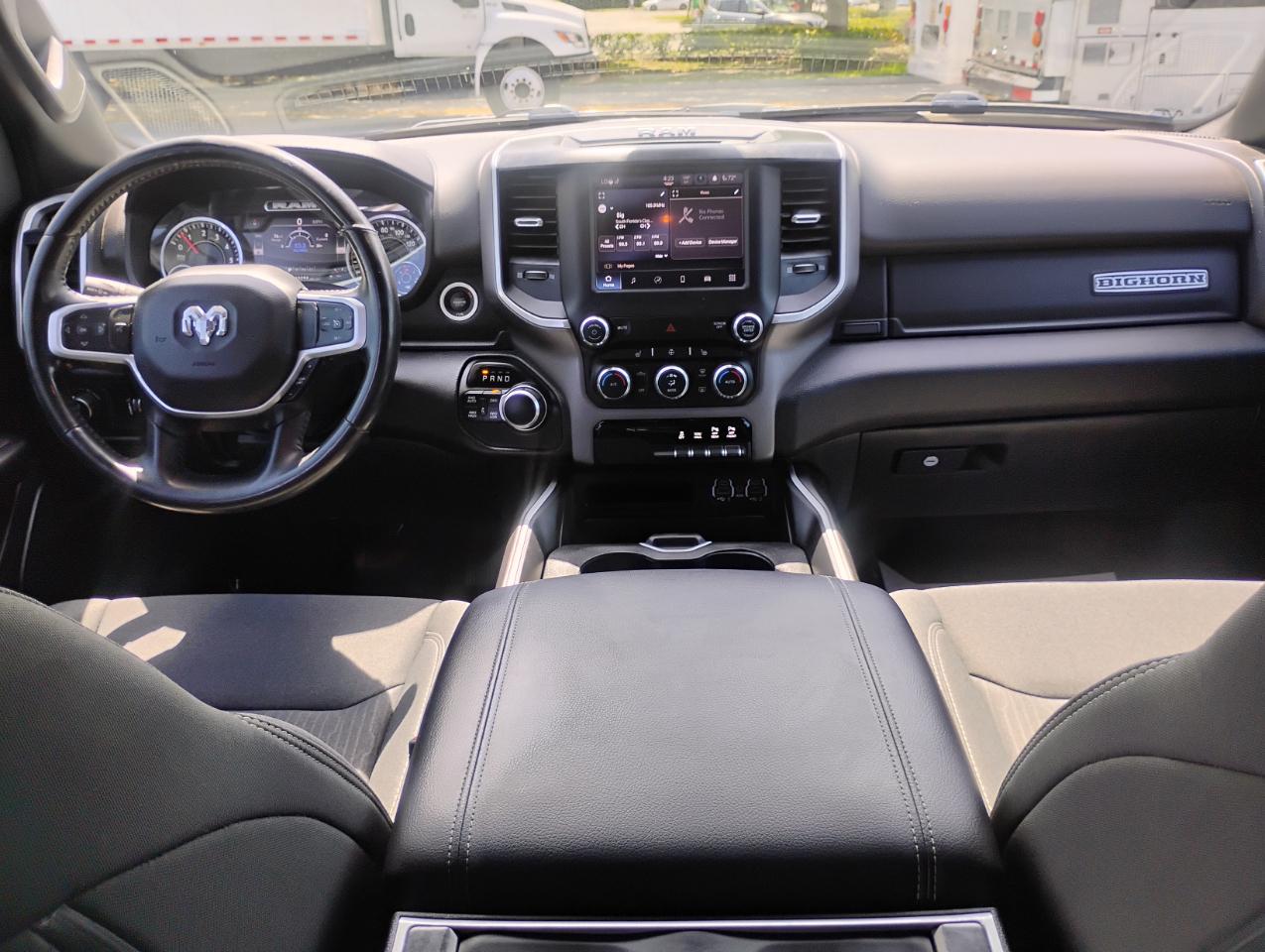 RAM 1500 Big Horn Quad Cab 4WD 2022