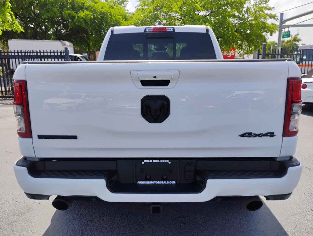 RAM 1500 Big Horn Quad Cab 4WD 2022