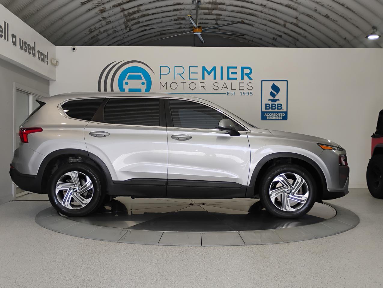 Hyundai Santa Fe SE 2021