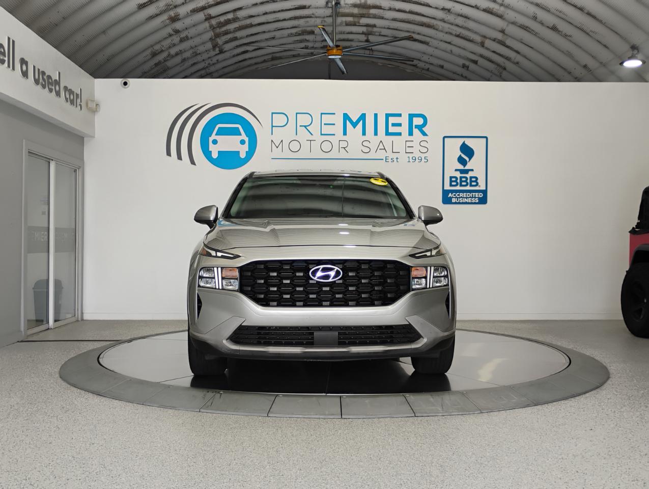 Hyundai Santa Fe SE 2021