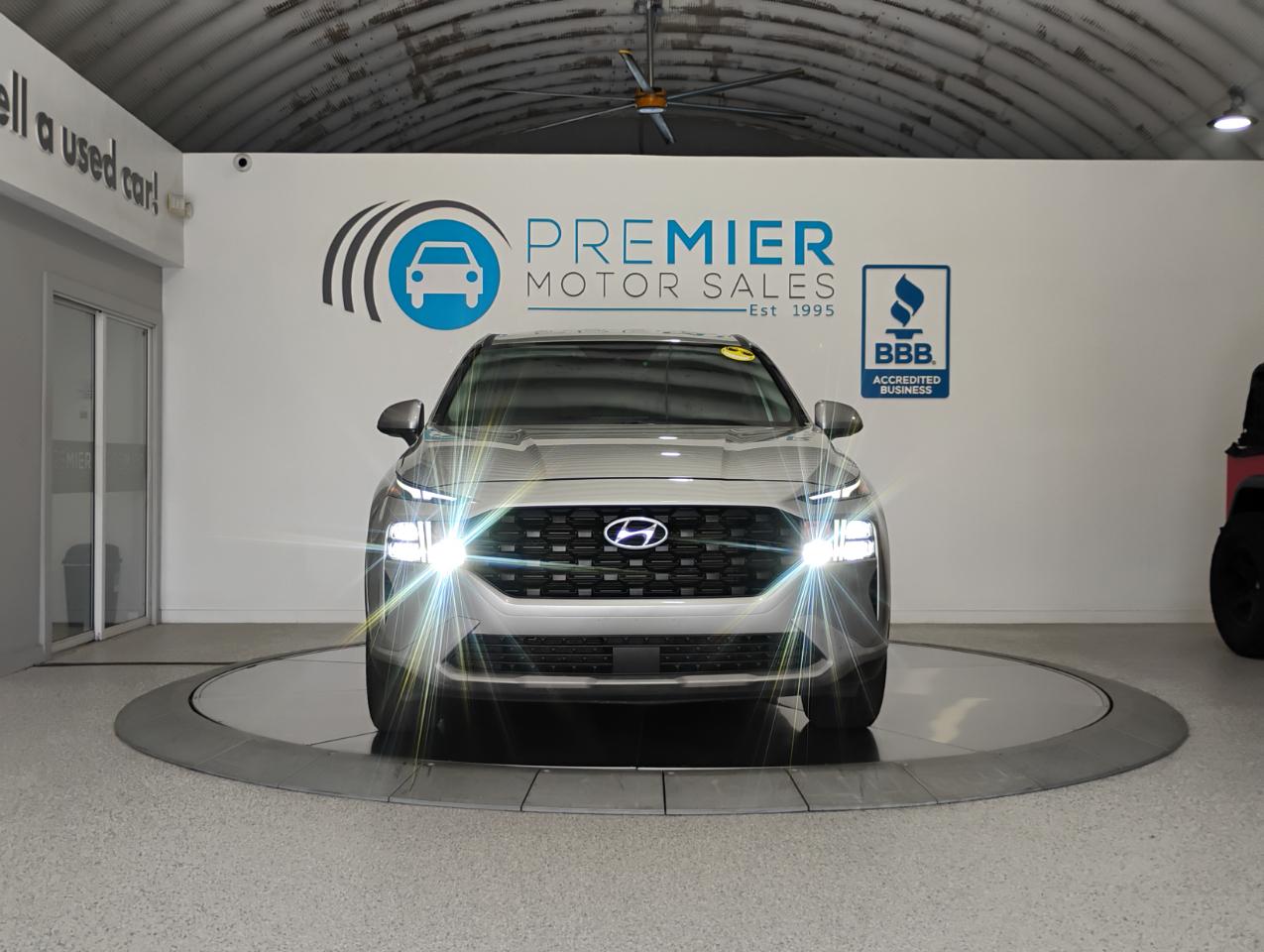 Hyundai Santa Fe SE 2021