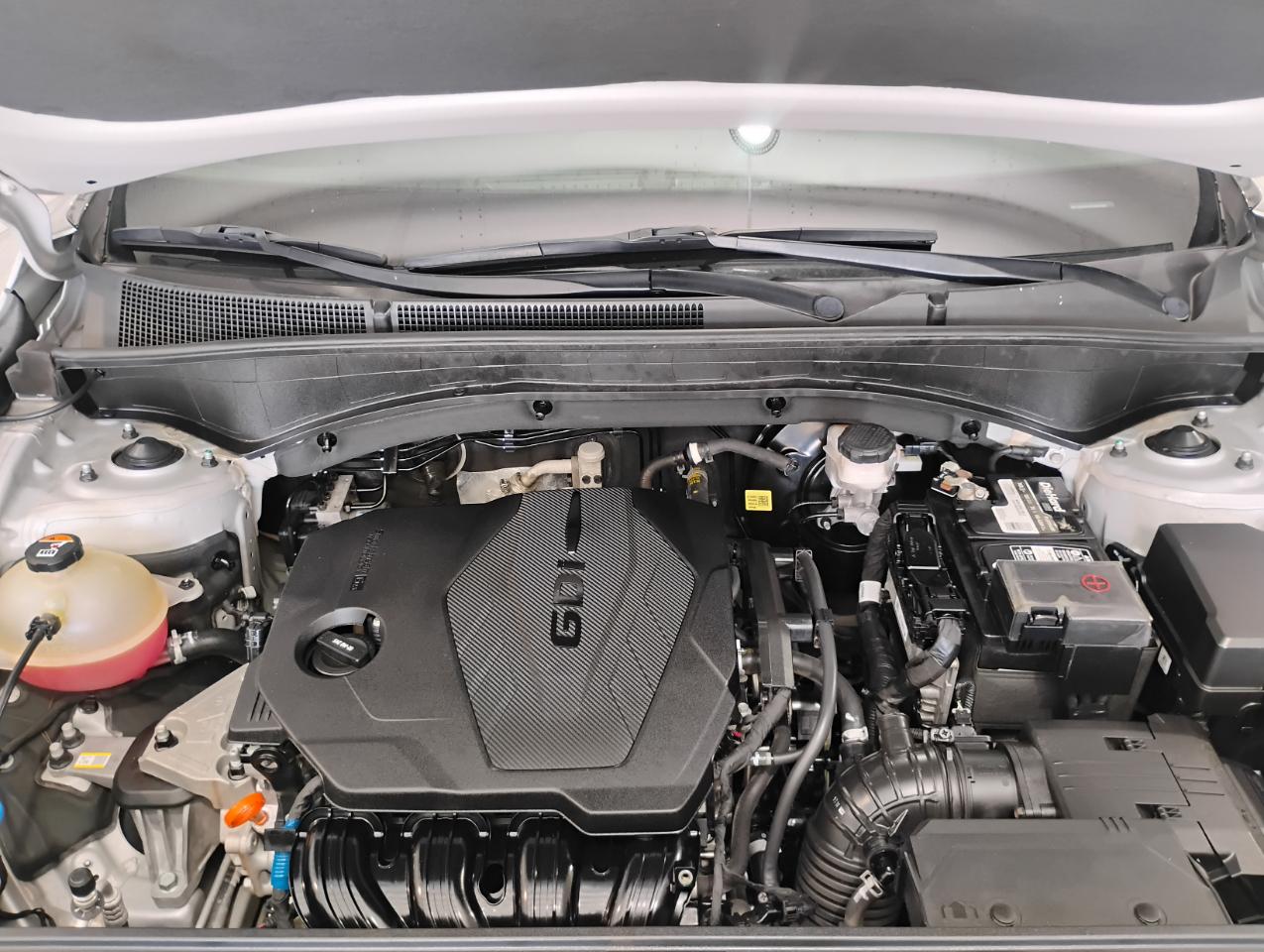 Hyundai Santa Fe SE 2021