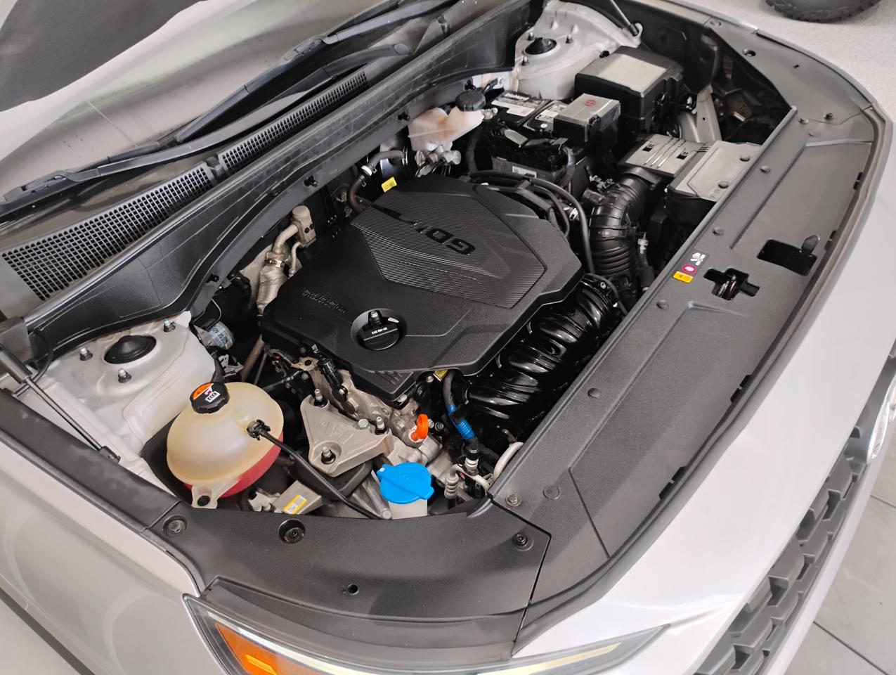 Hyundai Santa Fe SE 2021