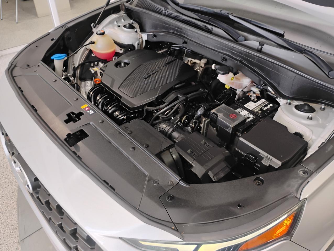 Hyundai Santa Fe SE 2021