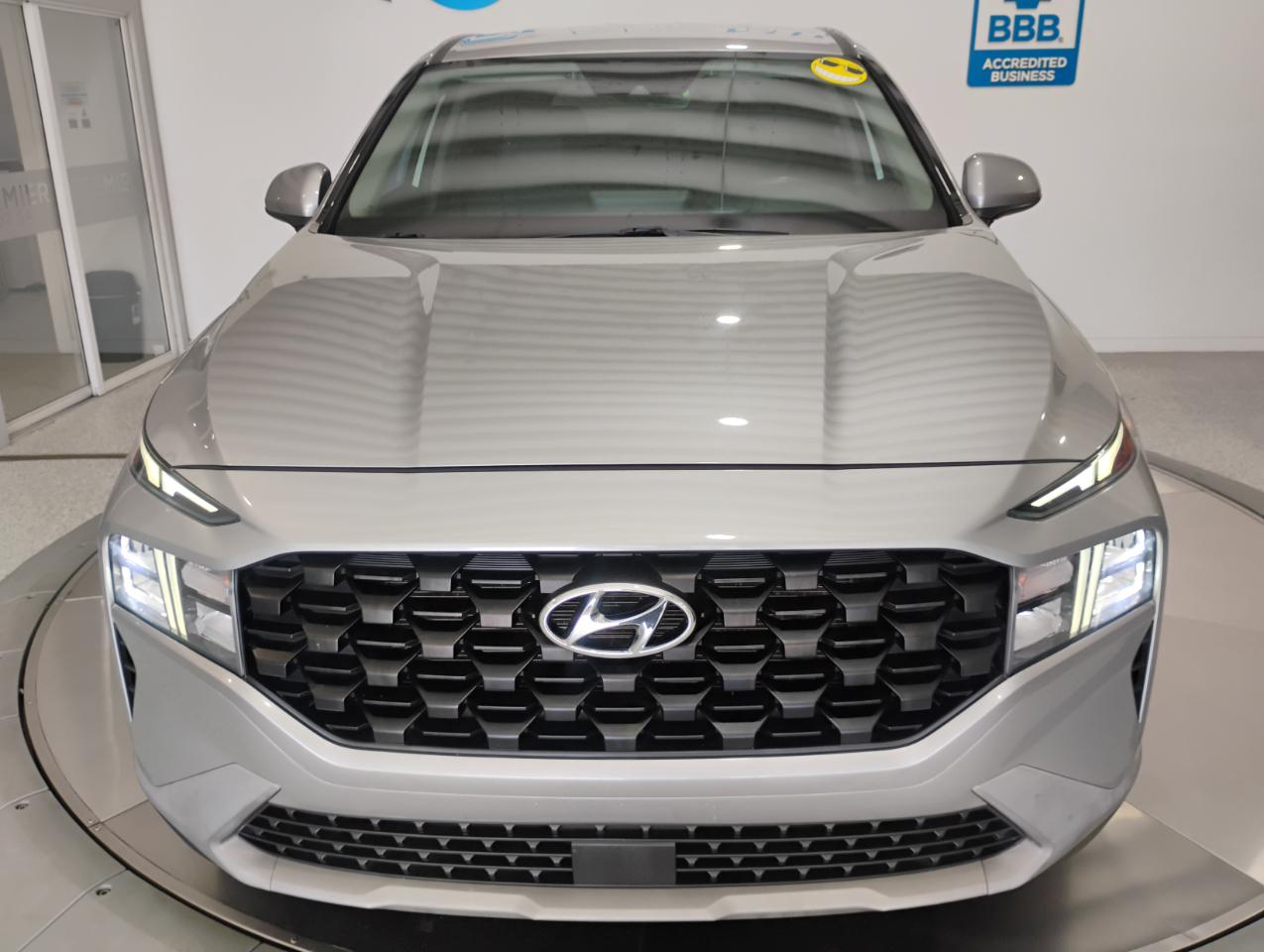 Hyundai Santa Fe SE 2021