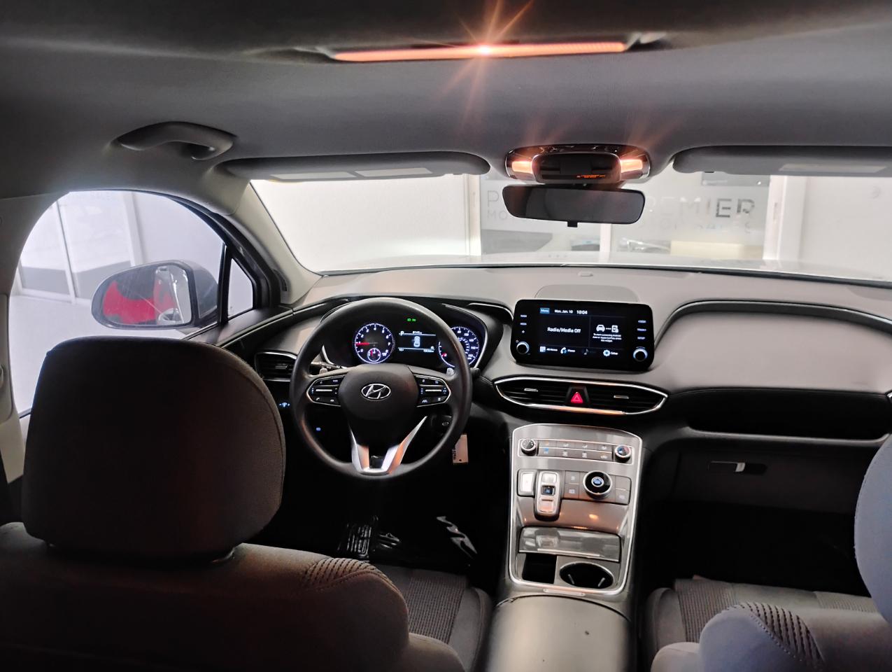 Hyundai Santa Fe SE 2021