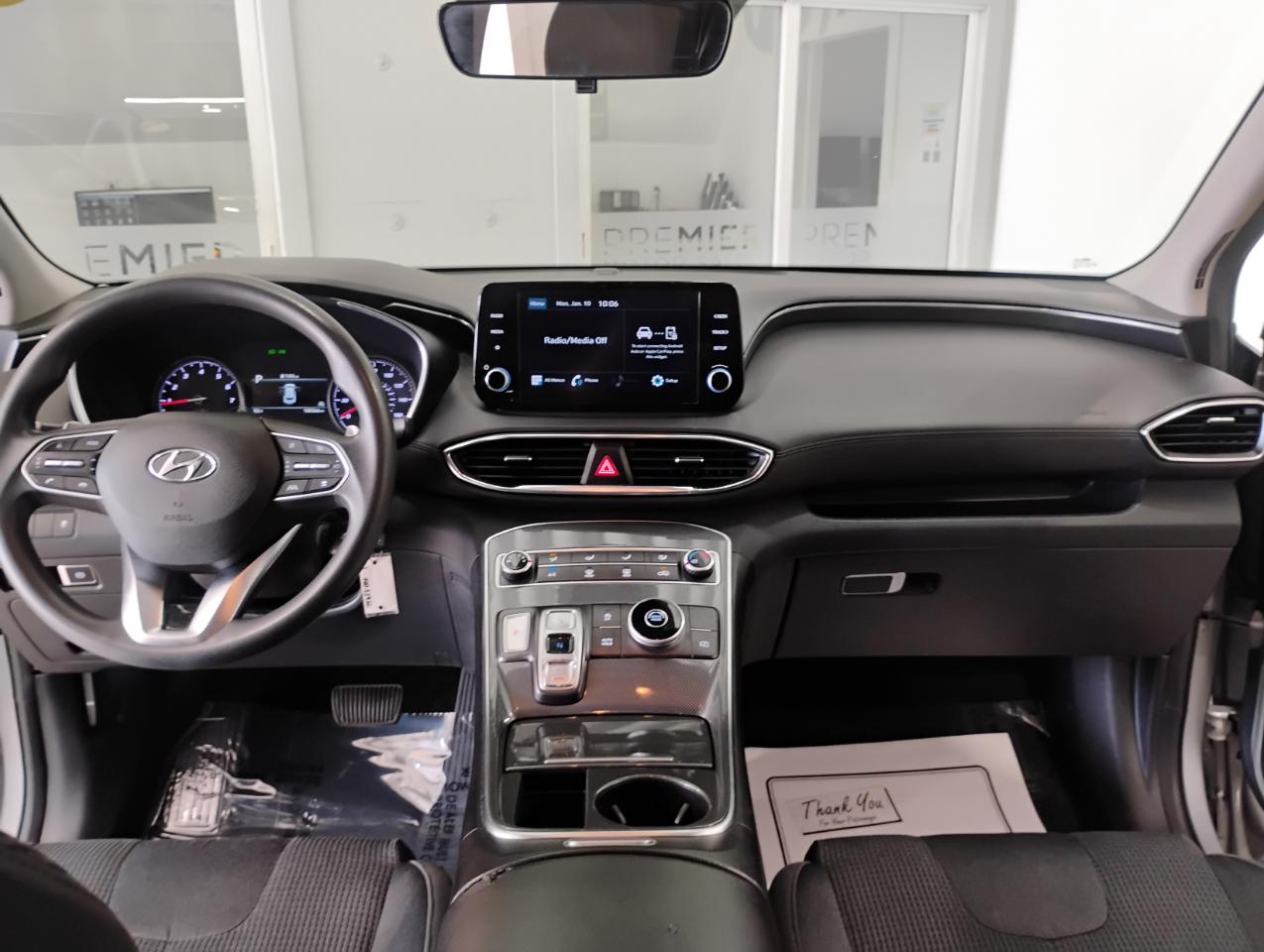 Hyundai Santa Fe SE 2021