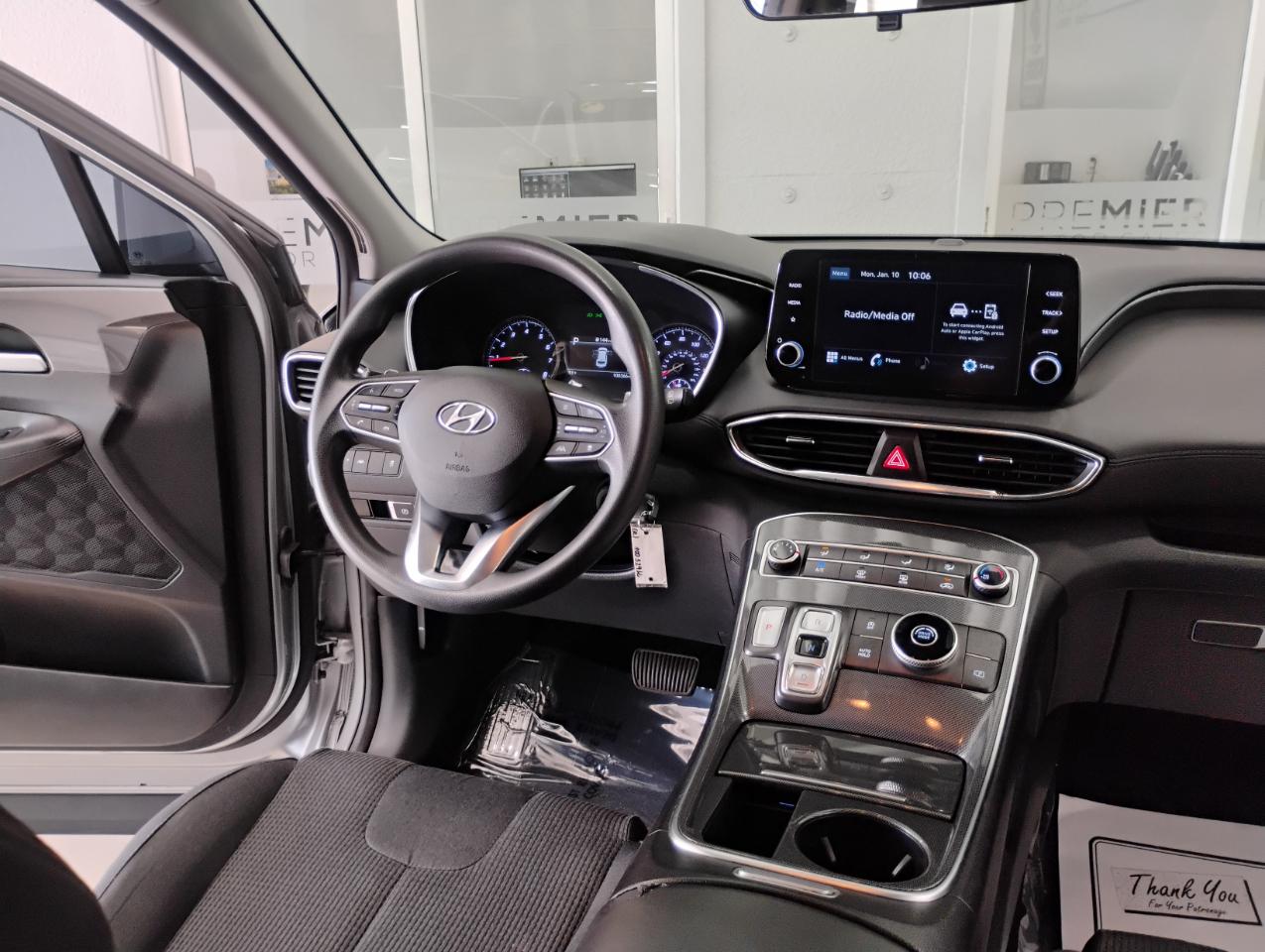 Hyundai Santa Fe SE 2021