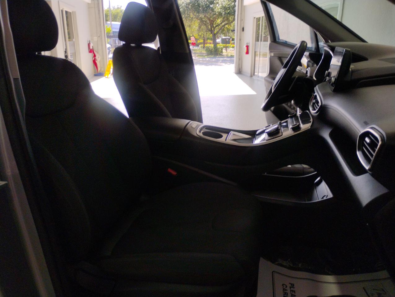 Hyundai Santa Fe SE 2021