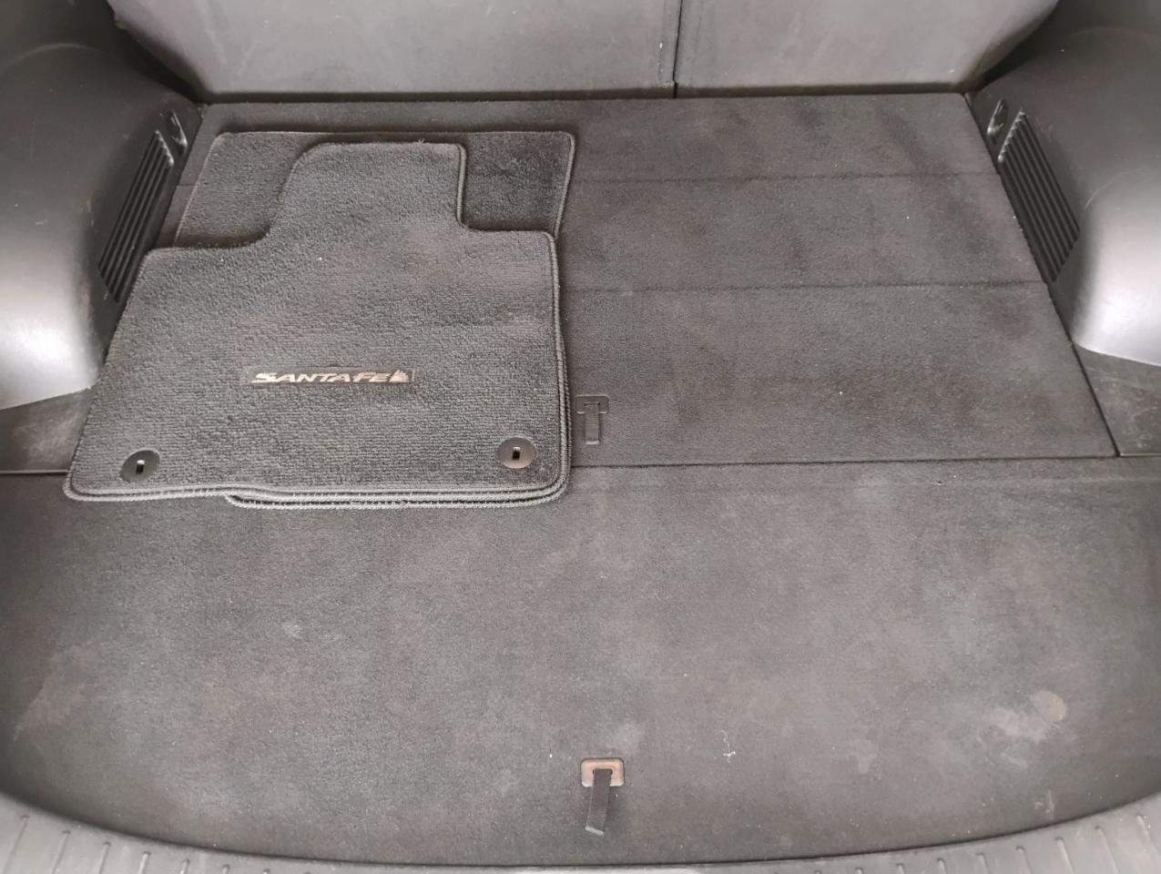 Hyundai Santa Fe SE 2021