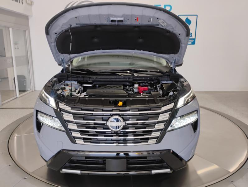 Nissan Rogue Platinum 2024