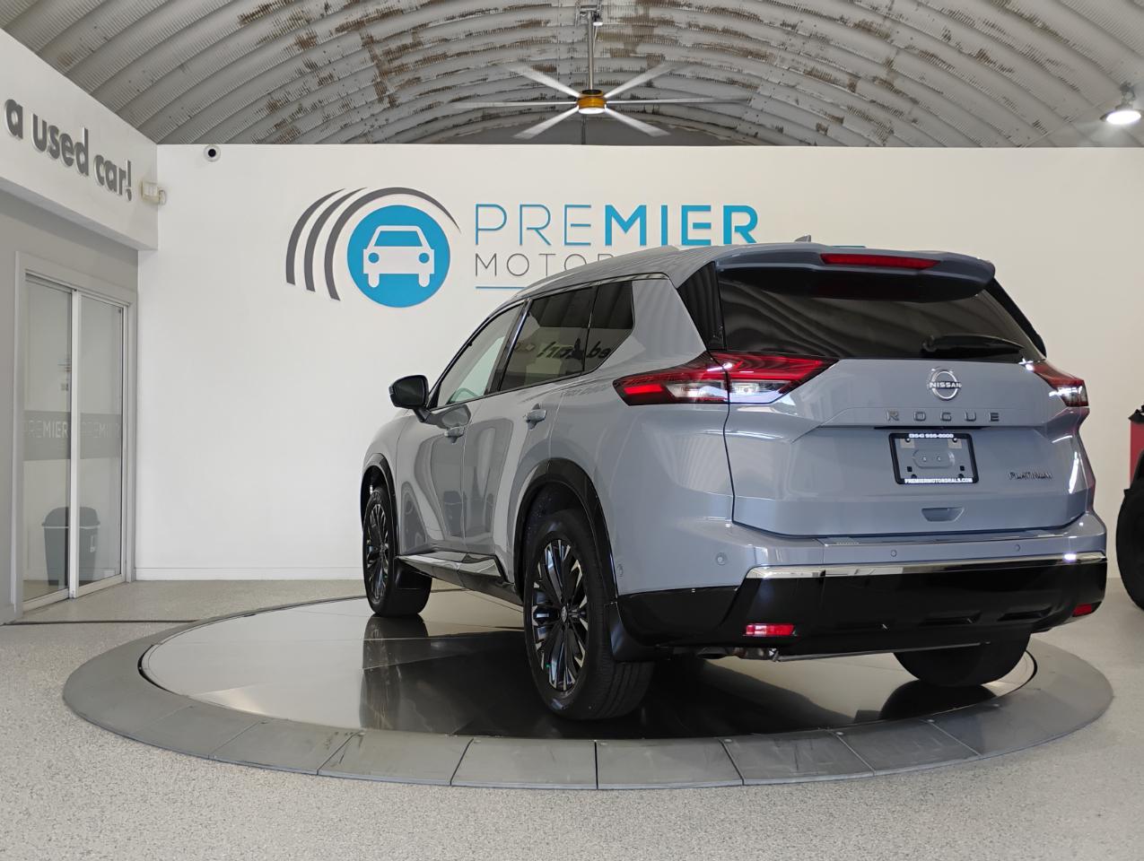 Nissan Rogue Platinum 2024
