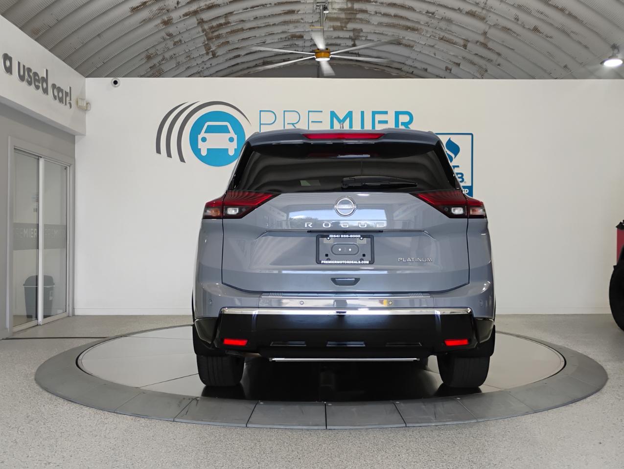 Nissan Rogue Platinum 2024