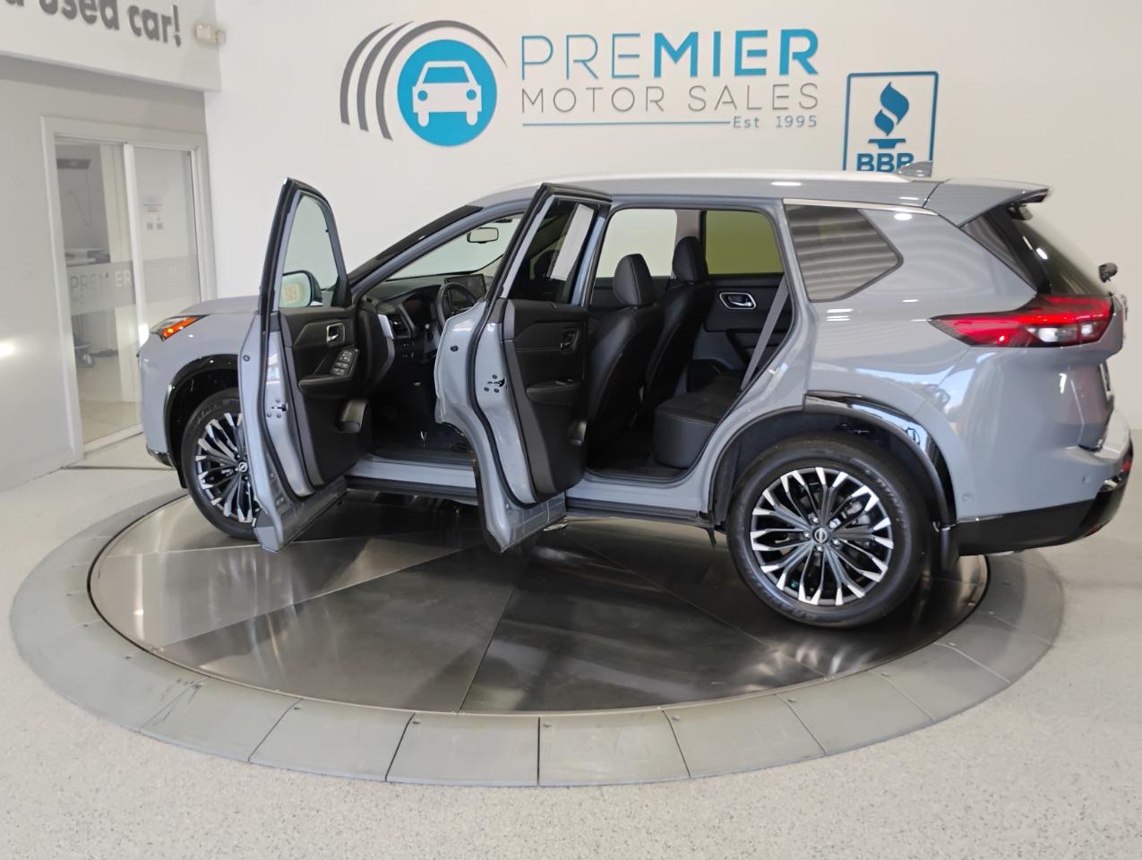 Nissan Rogue Platinum 2024