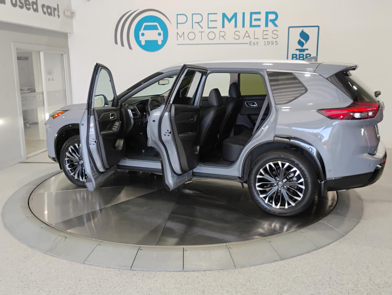 Nissan Rogue Platinum 2024