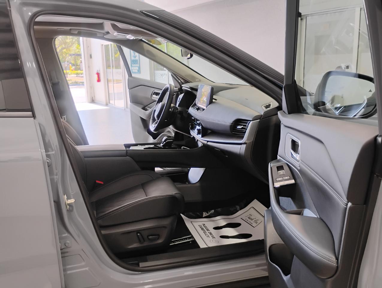 Nissan Rogue Platinum 2024