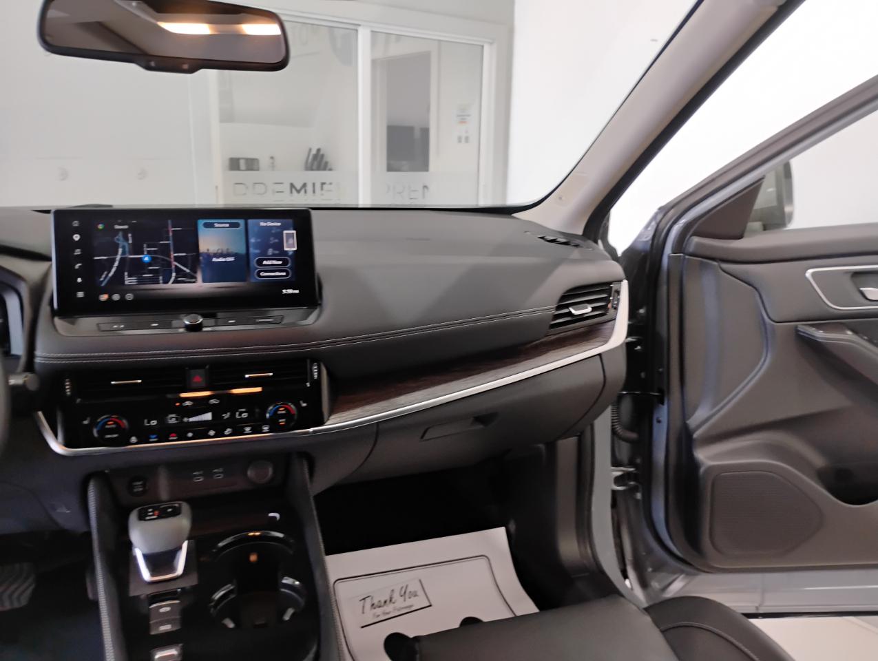 Nissan Rogue Platinum 2024