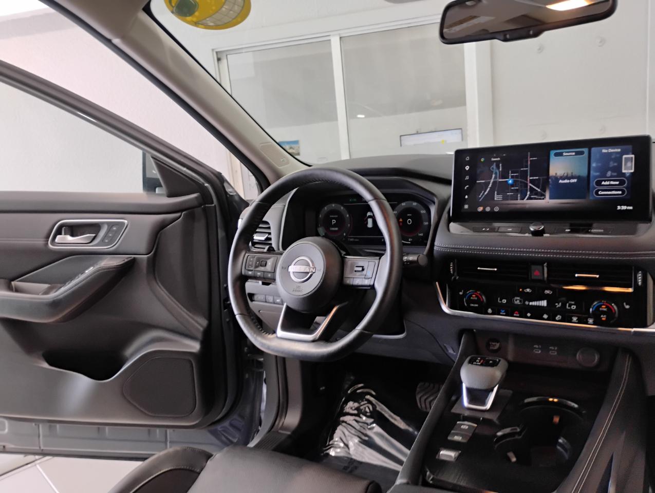 Nissan Rogue Platinum 2024