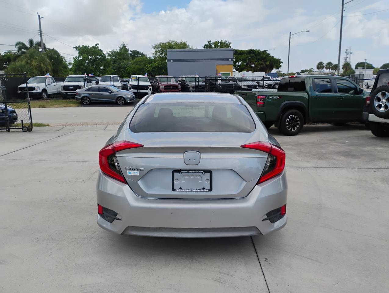 Honda Civic LX Sedan CVT 2017