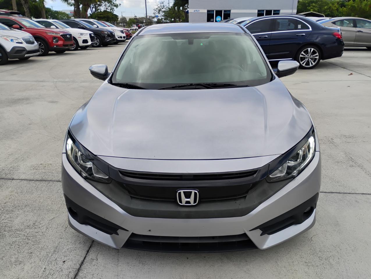 Honda Civic LX Sedan CVT 2017