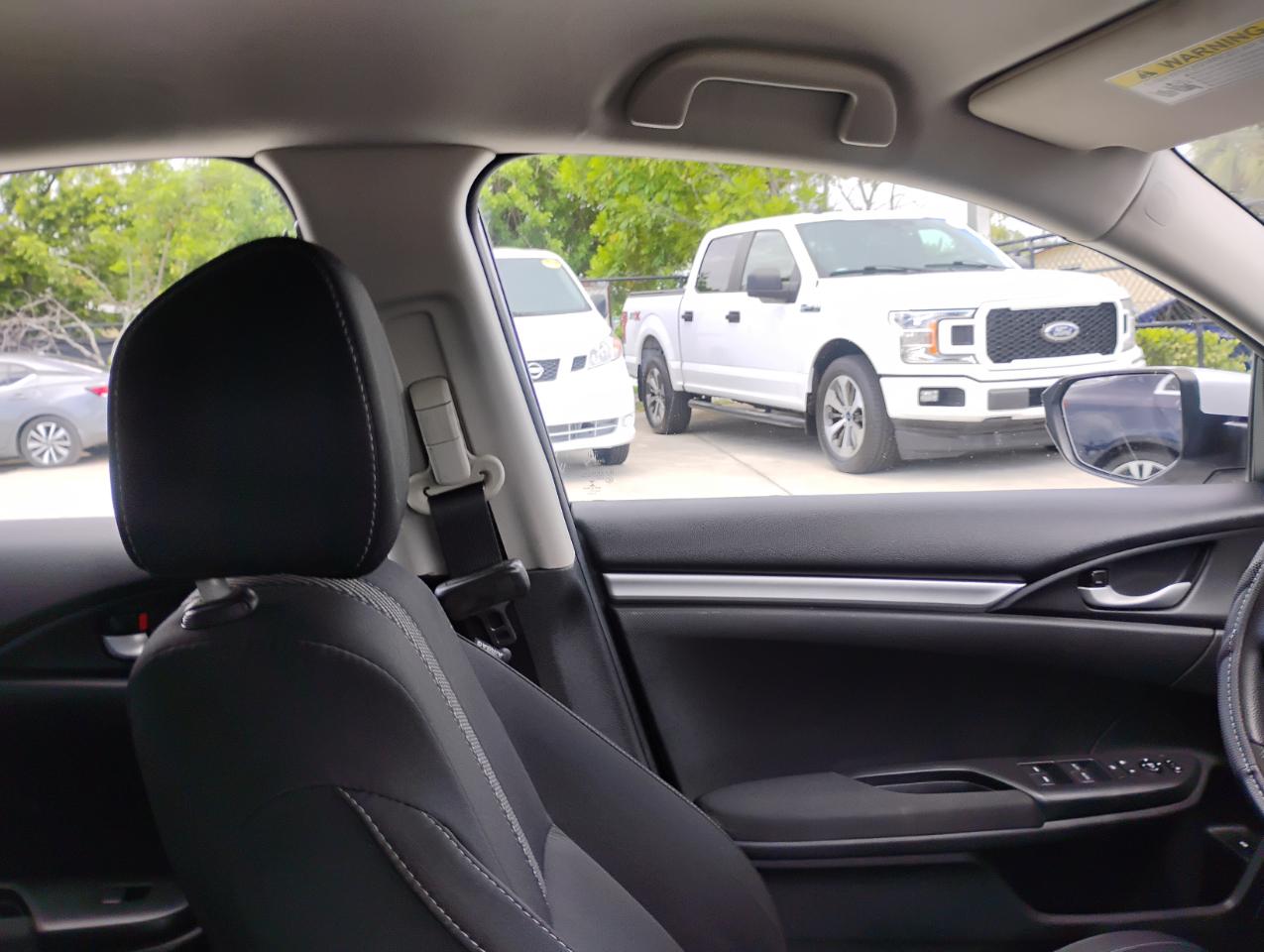 Honda Civic LX Sedan CVT 2017