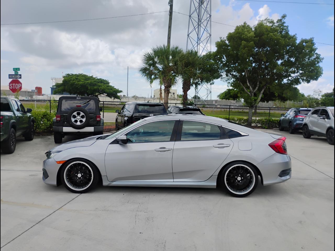 Honda Civic LX Sedan CVT 2017