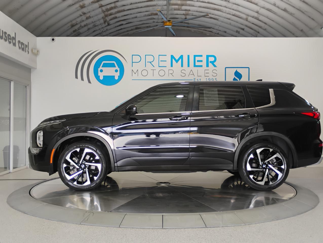 Mitsubishi Outlander SE 2WD 2024
