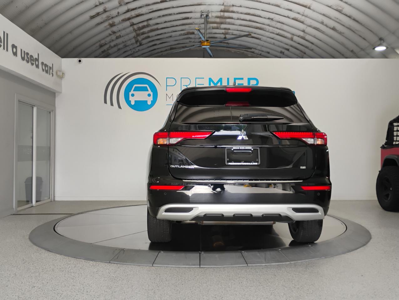 Mitsubishi Outlander SE 2WD 2024