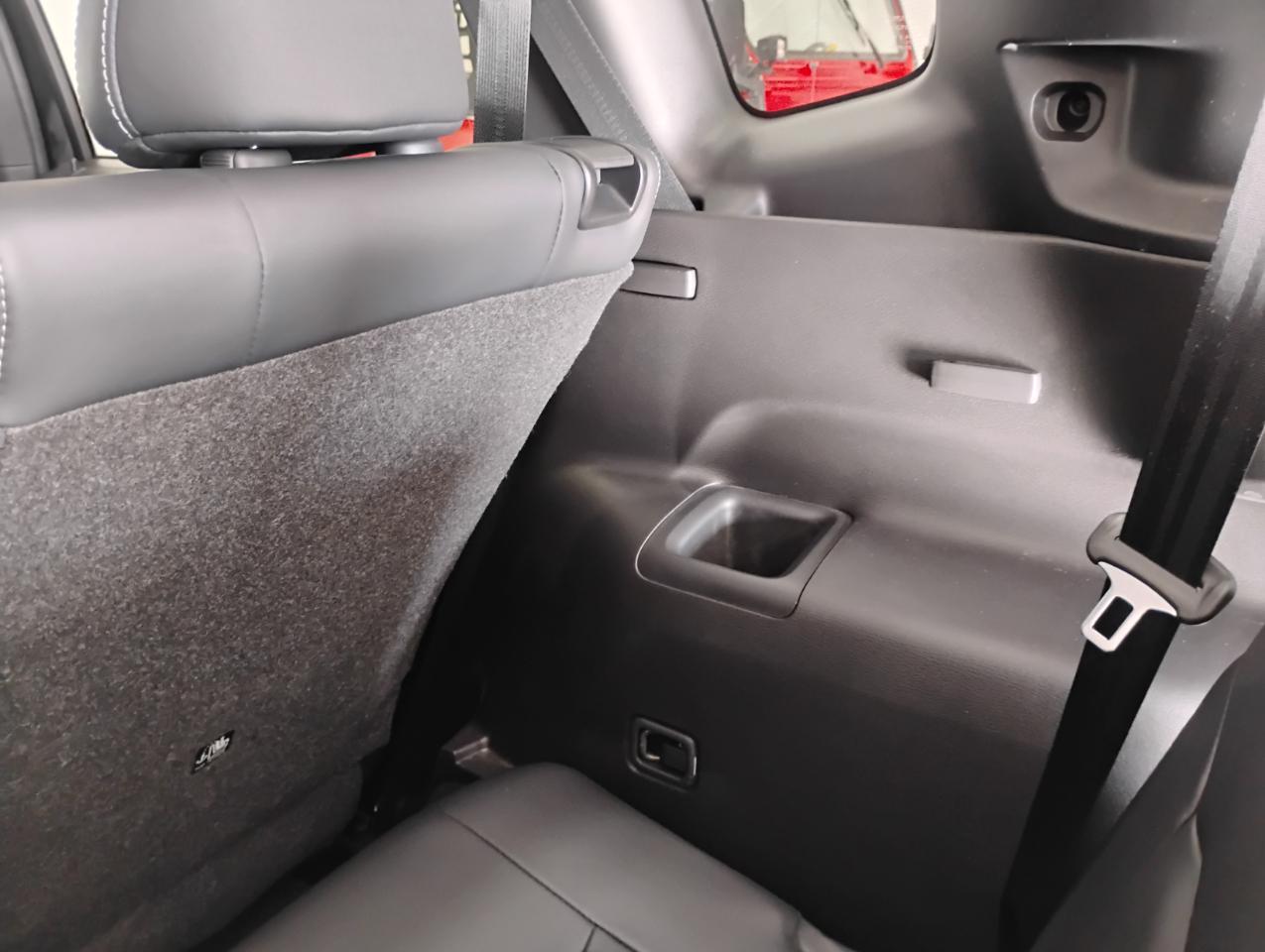 Mitsubishi Outlander SE 2WD 2024