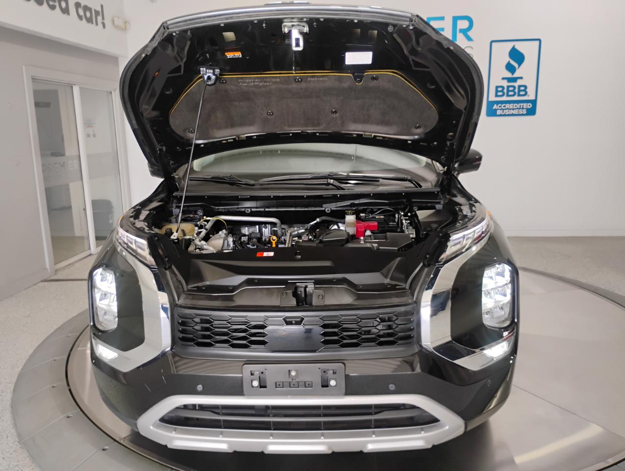 Mitsubishi Outlander SE 2WD 2024