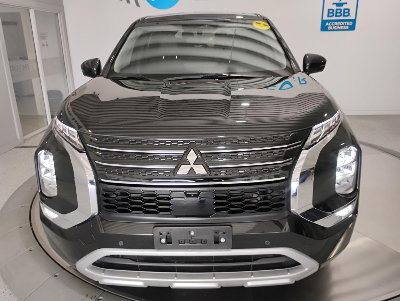 Mitsubishi Outlander SE 2WD 2024