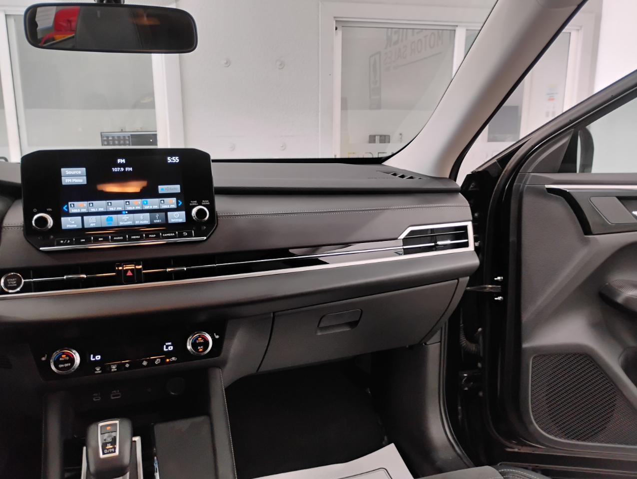 Mitsubishi Outlander SE 2WD 2024