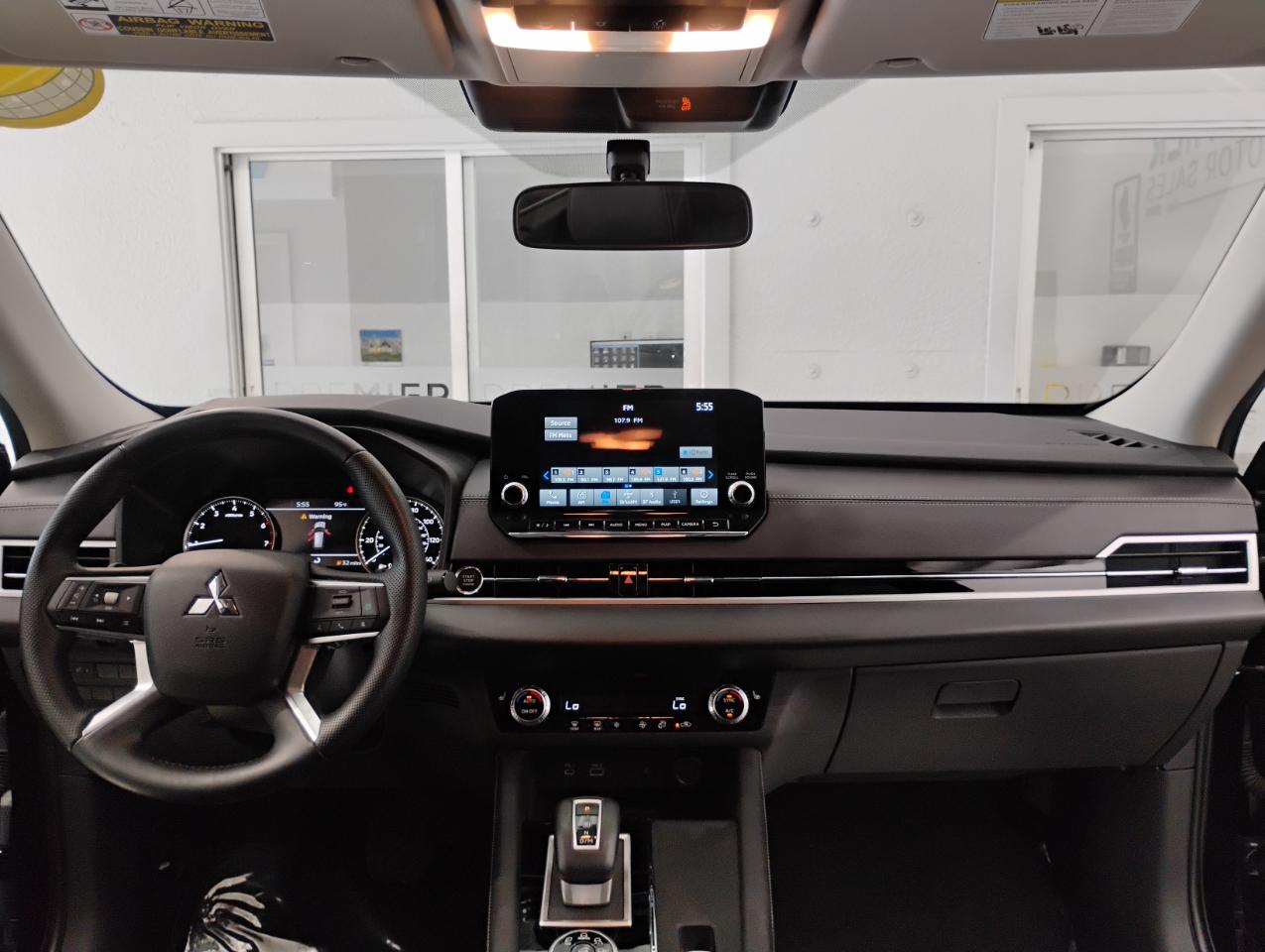 Mitsubishi Outlander SE 2WD 2024