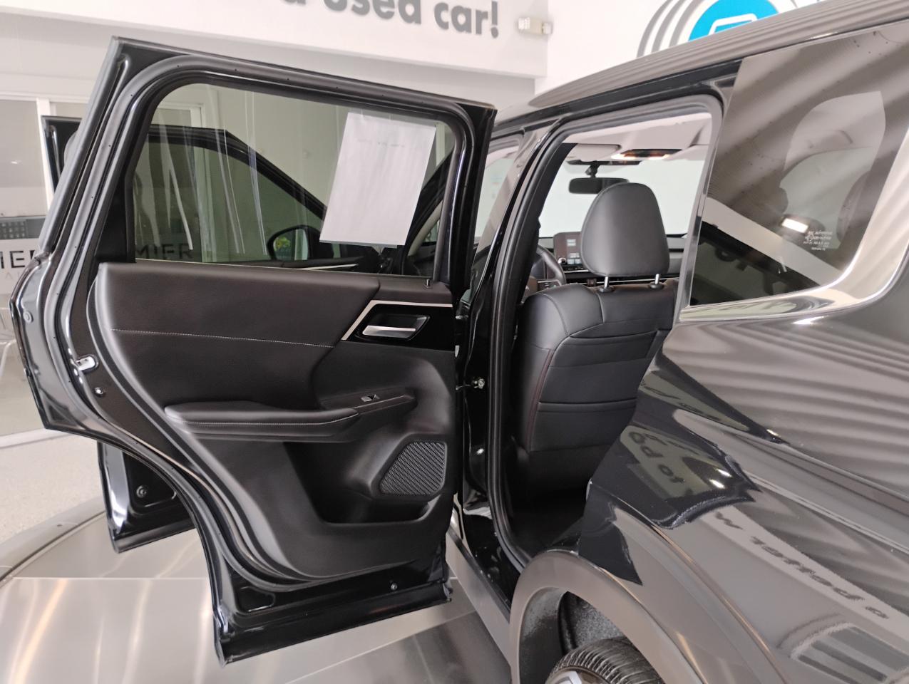 Mitsubishi Outlander SE 2WD 2024